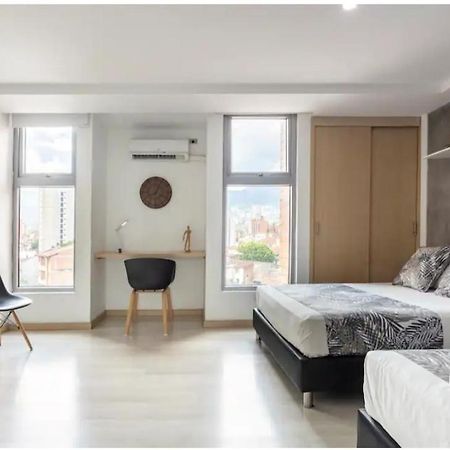 Beautiful & Comfortable Apartment In Laureles Medellín Zewnętrze zdjęcie