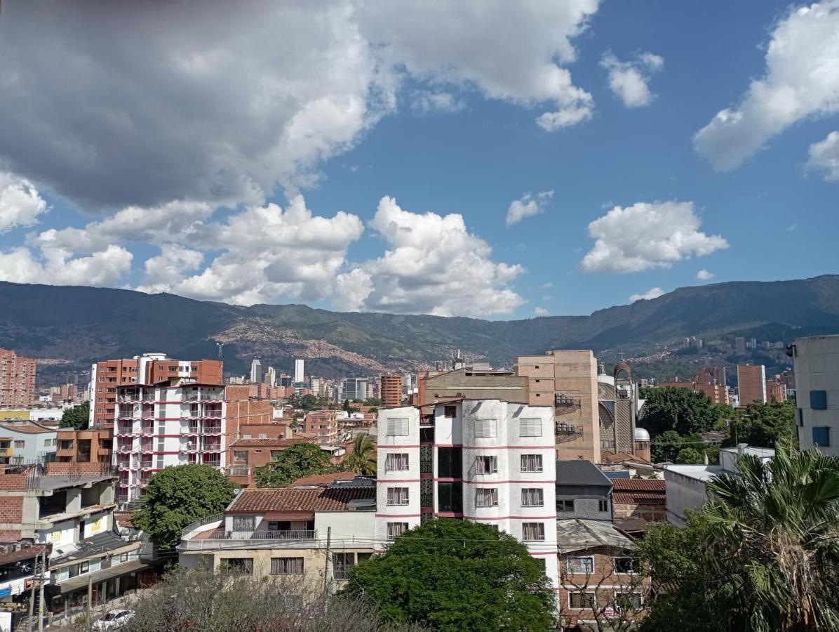 Beautiful & Comfortable Apartment In Laureles Medellín Zewnętrze zdjęcie