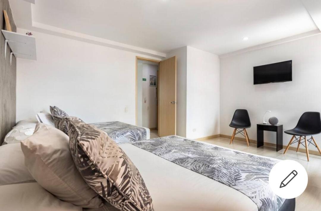Beautiful & Comfortable Apartment In Laureles Medellín Zewnętrze zdjęcie