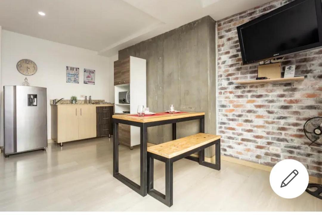 Beautiful & Comfortable Apartment In Laureles Medellín Zewnętrze zdjęcie